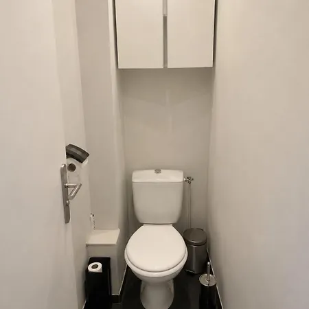 Apartmán Charming, Quiet Two-bedroom Apartment, Parking, And Beautiful View *